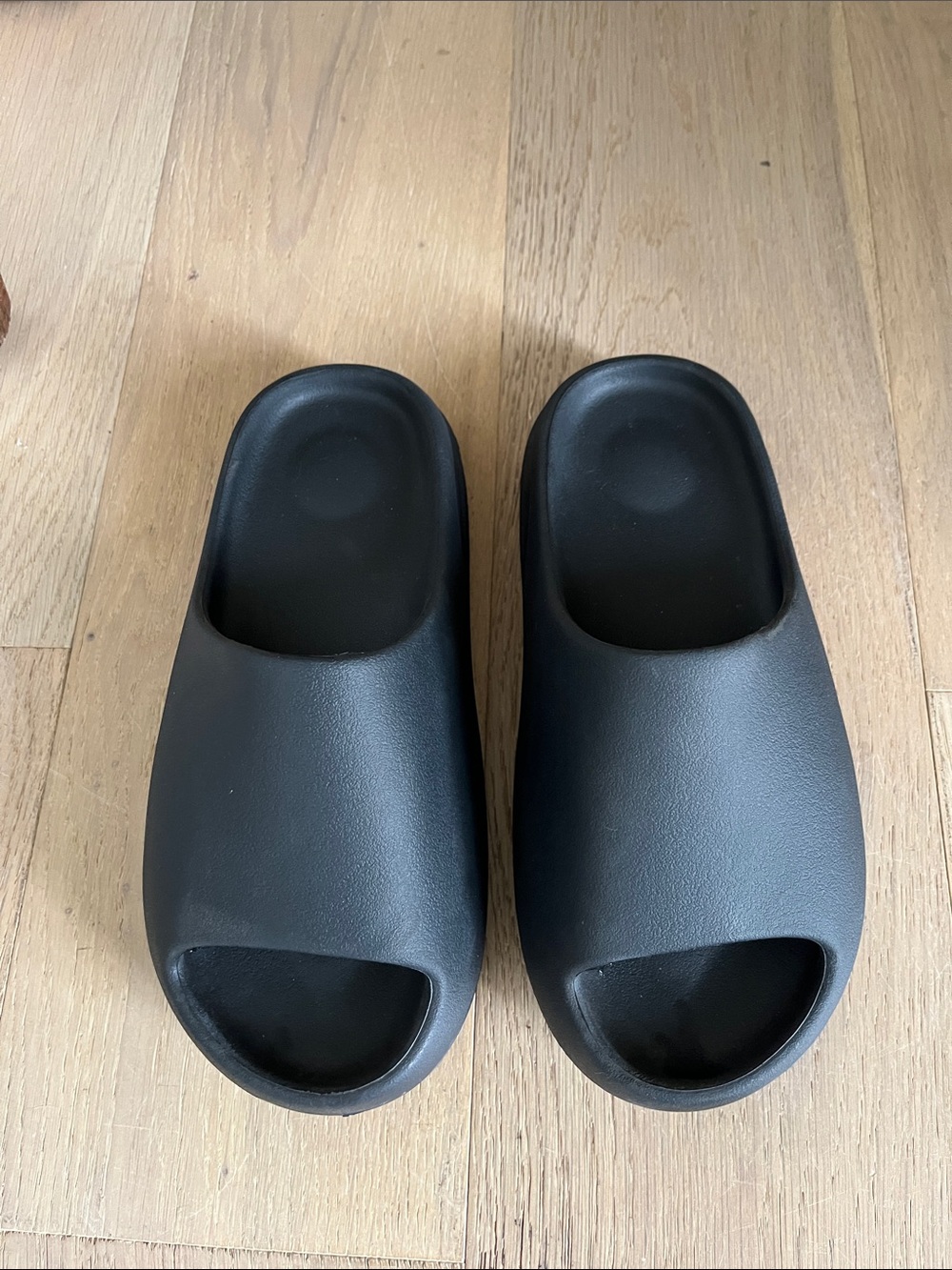 Yeezy slides / YZY YS-01 black . Size US Men 7